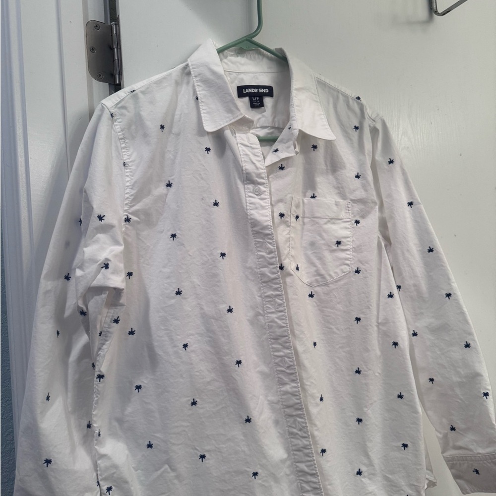 Women’s Lands' End White Shirt with Navy Accents - Picture 2 of 7